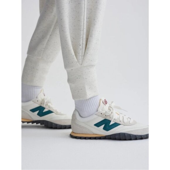 Varley The Relaxed DoubleSoft Pant 27.5” in Ivory Marl Fleck Size XS - Picture 3 of 9